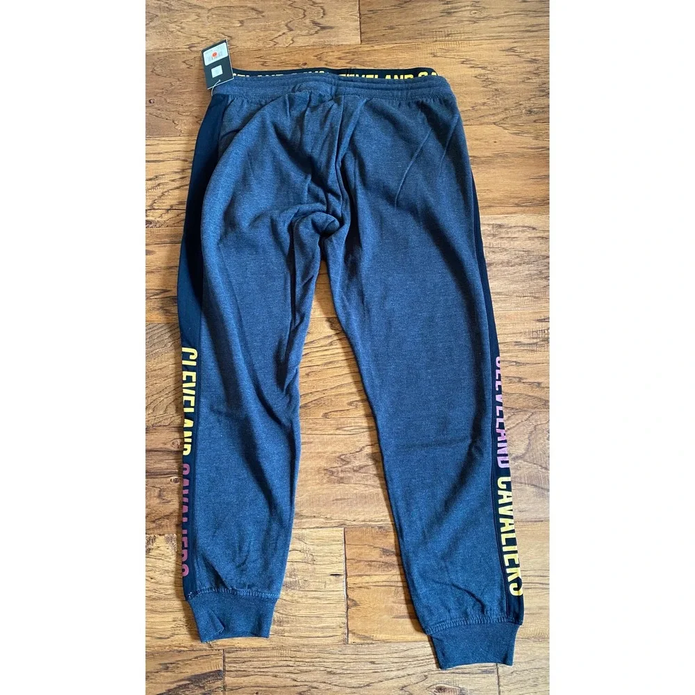 NBA UNK Cleveland Cavaliers Mens Joggers Grey Fleece Sweatpants Large New